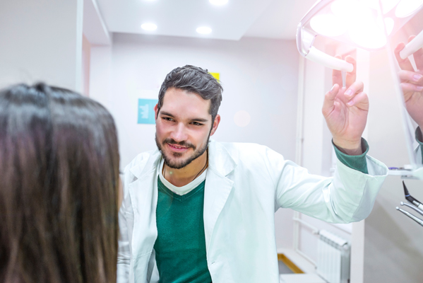 Chipped Tooth Treatment Options From A Cosmetic Dentist